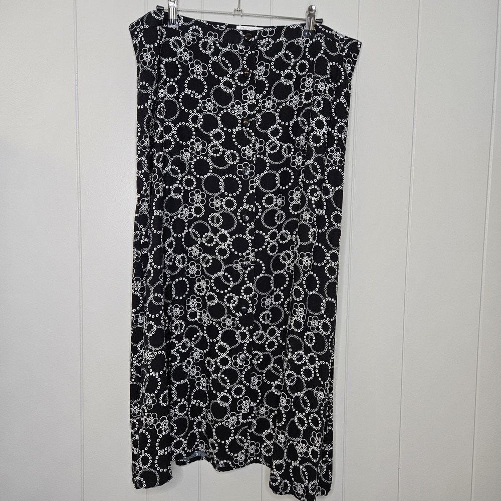 Christopher & Banks Black Floral Maxi Skirt Size 14 Button Front
